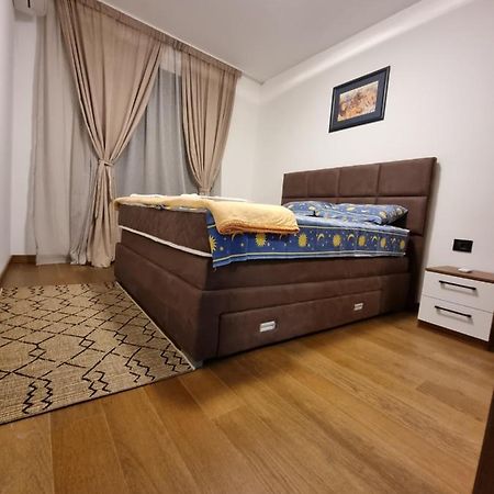 Fantastic New Centre Apartment Podgorica Eksteriør bilde