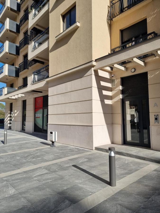 Fantastic New Centre Apartment Podgorica Eksteriør bilde